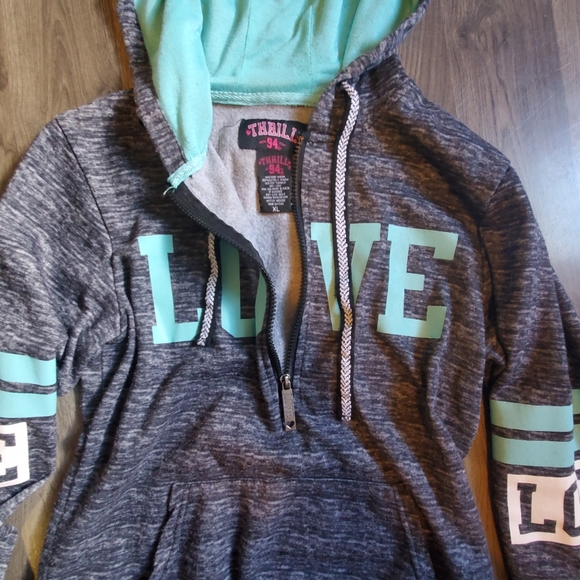 Thrill 94 Juniors xl hoodie - Picture 2 of 4